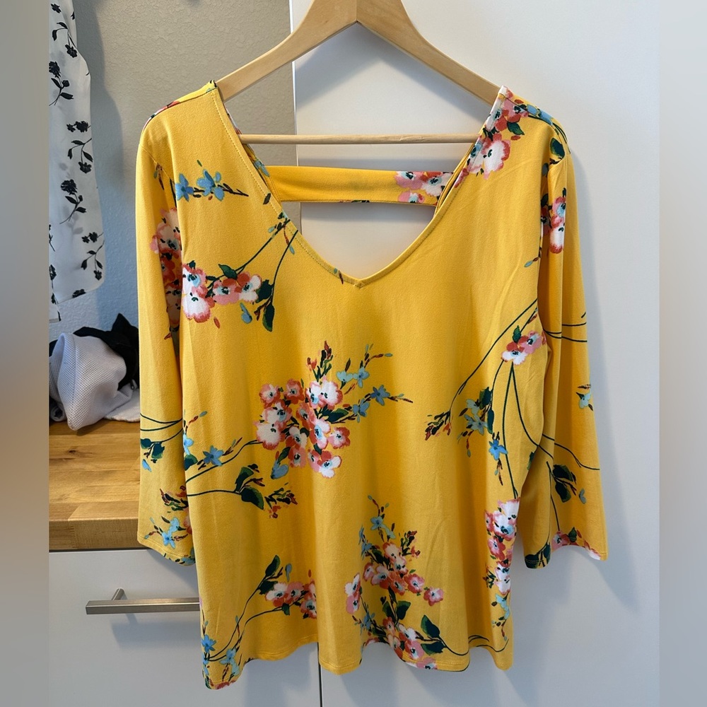 Nine Britton floral top - Picture 4 of 4